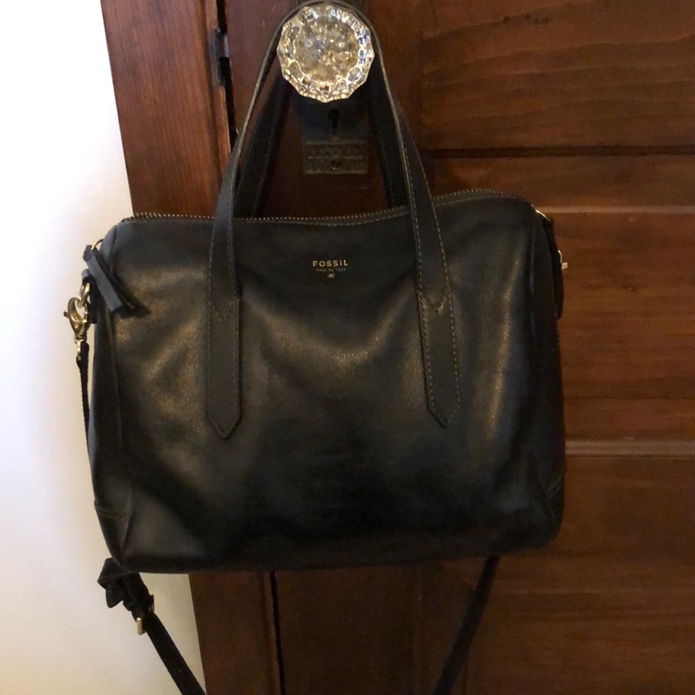 Black fossil purse